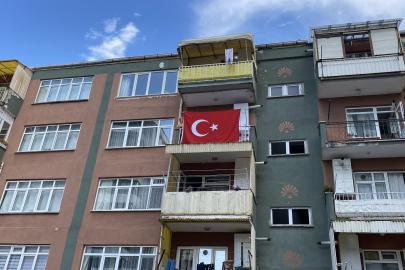 Samsun'da 5. kattan düşen 1,5 yaşındaki Ebrar hayatını kaybetti