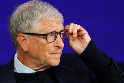 Bill Gates'ten 5 bin 784 kelimelik uyarı. "İşsizlik artmadan harekete geçin"