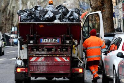 Çöplükte bir gün boyunca aradılar. 1 milyon avroluk piyango bileti kurtarıldı