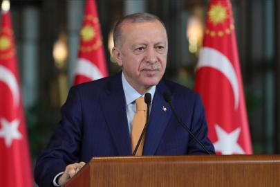 Cumhurbaşkanı Erdoğan: Üniversite eğitimine başlayacak gençlerimizi tebrik ediyorum