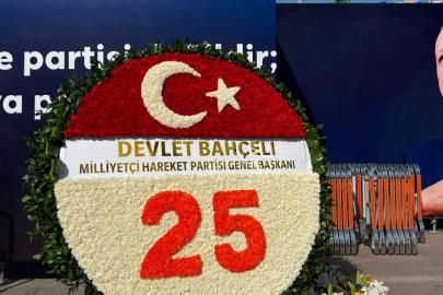 Devlet Bahçeliden AK Partinin 25. kuruluş yıl dönümüne özel çelenk