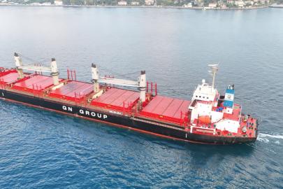 İHA ve füze saldırısında hasar görmüştü. İstanbul Boğazı'ndan geçti