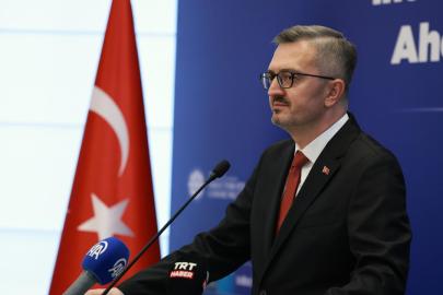 İletişim Başkanı Duran, şehitler Eren Bülbül ve Ferhat Gedik'i andı