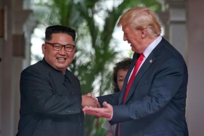Trump, Kim Jong Un ile yeniden görüşmek istiyor